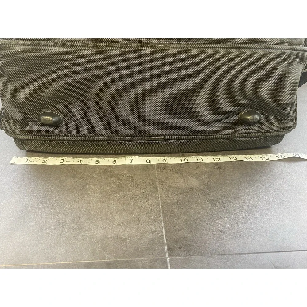 Tumi Ballistic Nylon Briefcase/Carry on with Split Travel Toiletry Kit-22154D4‎